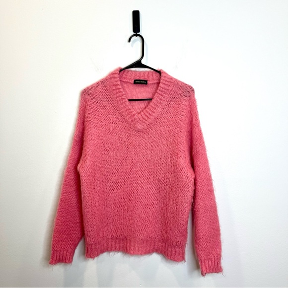 Stine Goya pink mohair V-neck sweater - Size XS - Super soft cozy sweater - Picture 1 of 8